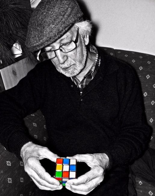 El Arbi Bouqdib with a Rubik's Cube
